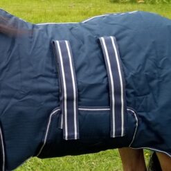 Alternative view of Winter Blanket 300 gram with belly flap